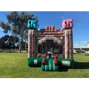 Minecraft bounce house (sku R180)